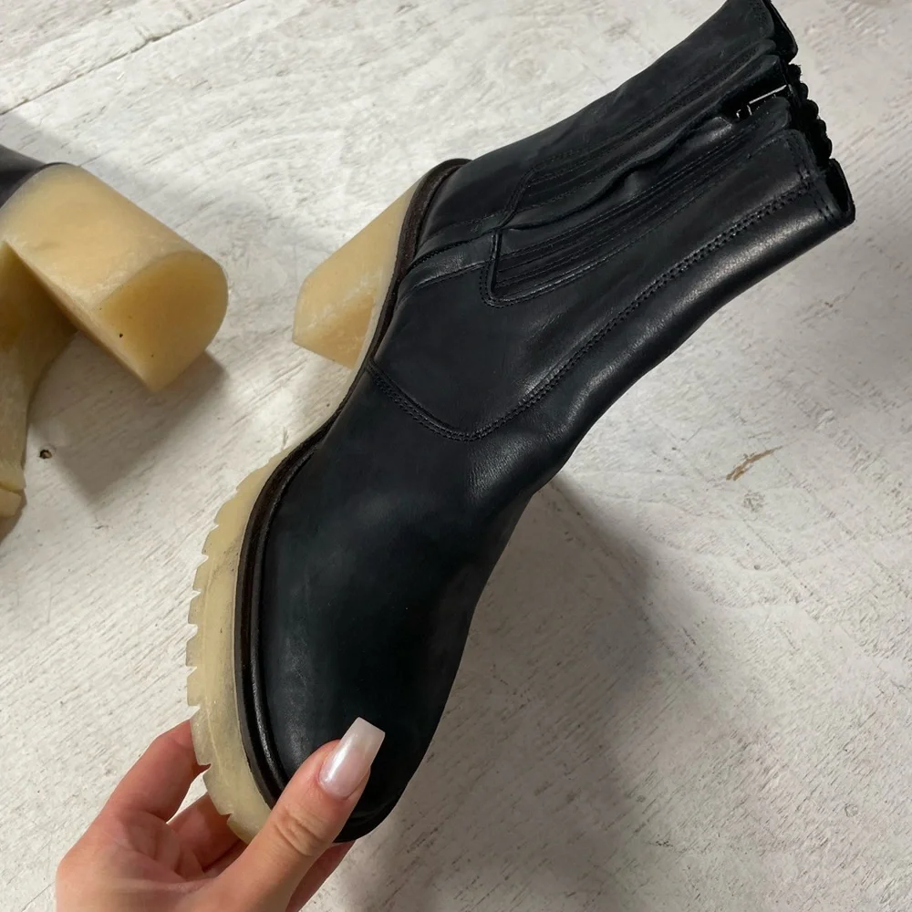 Free People James Chelsea Boot - Picture 2 of 5